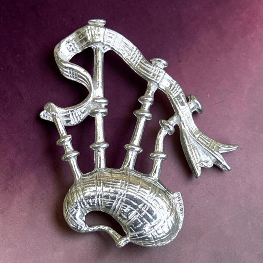 Bagpipes Brooch, Handcast Pewter, Polished Finish