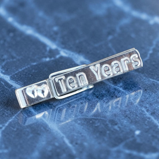 Ten Years Pewter Clothes Peg Paperweight and Photo Holder