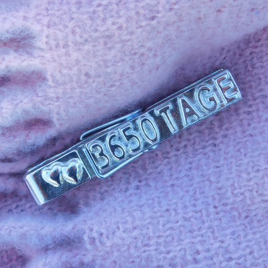 Tin anniversary "3650 Tage" Peg Photo Holder, Handmade by William Sturt in Fine Pewter