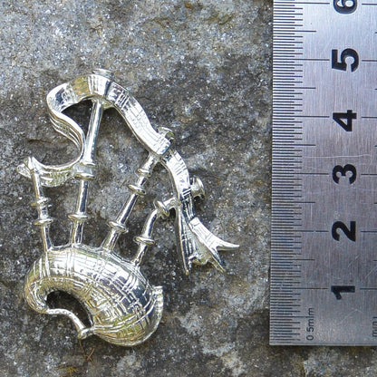 Bagpipes Brooch, Handcast Pewter, Polished Finish