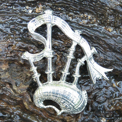 Bagpipes Brooch, Handcast Pewter, Polished Finish
