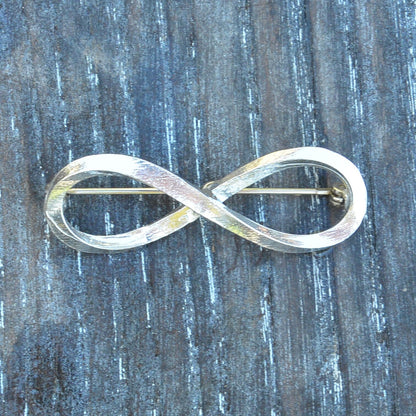 Infinity Loop Brooch, Handcast Pewter, Polished Finish