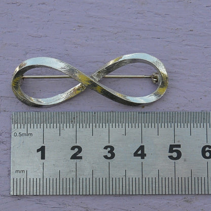 Infinity Loop Brooch, Handcast Pewter, Polished Finish