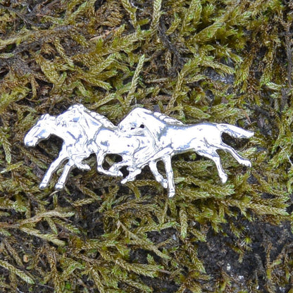 Horse Brooch (Racing Horses), Handcast Pewter, Polished Finish