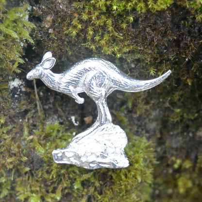 Kangaroo Figurine, Kangaroo Miniature, Handcast, in Fine Pewter, by William Sturt