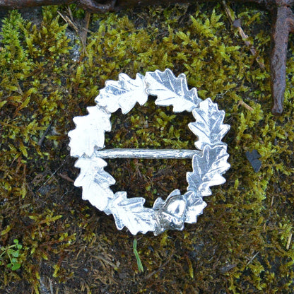 Oak Leaf & Acorn Scarf Ring (Wide), Handcast Pewter Circle, Polished Finish
