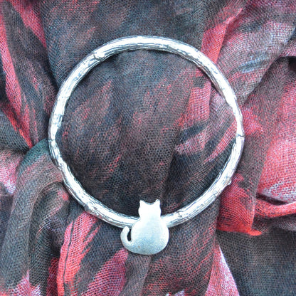 Cat Scarf Ring, Oak Twig Circle, Handcast Pewter, Polished Finish