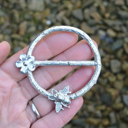 Bee and Daisy Scarf Ring, Oak Twig Circle, Handcast Pewter, Polished Finish