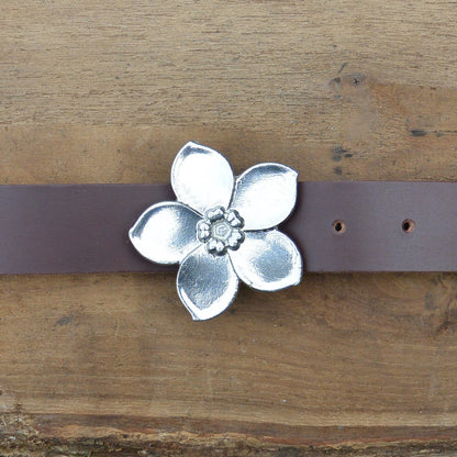 Black Leather Belt, Ceinture Forget Me Knot Buckle in Hand Cast Pewter, by William Sturt