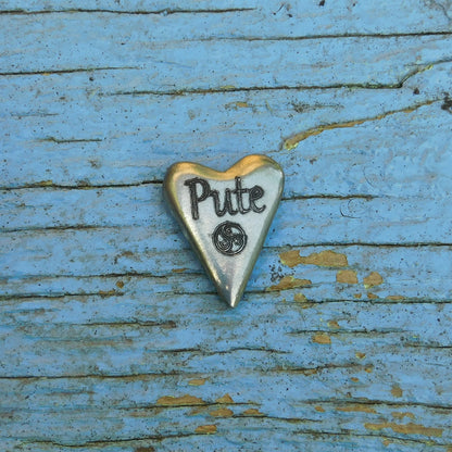 Pute (Slut) BDSM Pocket Token, BDSM Accessories, Sub Aftercare Token, Aftercare Submissive, Handmade, in Fine Pewter, by William Sturt