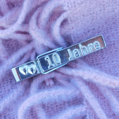 Tin anniversary "10 Jahre" Fridge Magnet, Handmade by William Sturt in Fine Pewter