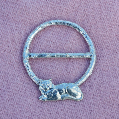 Cat Scarf Ring (Lying Cat), Oak Twig Circle, Handcast Pewter, Polished Finish
