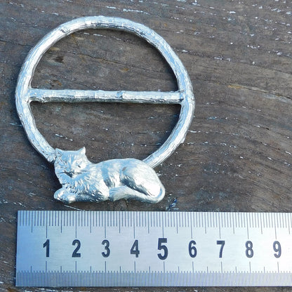Cat Scarf Ring (Lying Cat), Oak Twig Circle, Handcast Pewter, Polished Finish