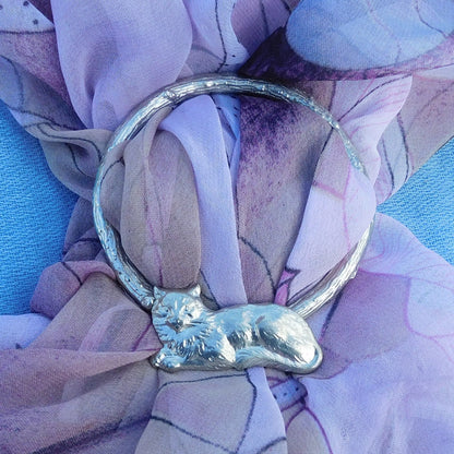 Cat Scarf Ring (Lying Cat), Oak Twig Circle, Handcast Pewter, Polished Finish