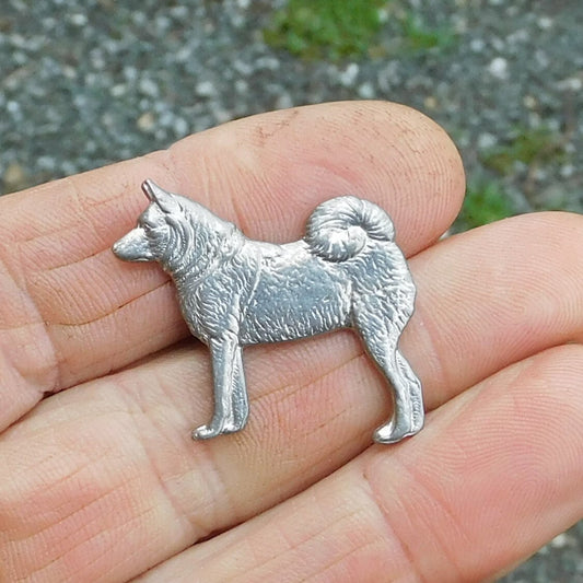 Akita Dog Brooch, Dog Lover Gift, Hand made Jewelry, Hand Cast Jewellery in Fine Pewter by William Sturt
