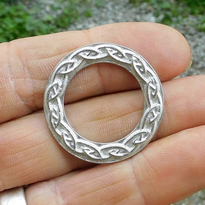 Celtic Knot Brooch (Interlink Design), Handcast Pewter, Polished Finish