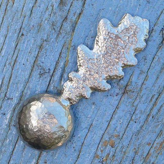 Bee and Oakleaf Sugar Spoon, 11cm, Handcrafted in Pewter, by William Sturt, from Étains de Jumilhac