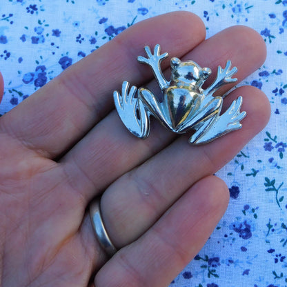 Frog Brooch (Simple Frog), Handcast Pewter Brooch, Polished Finish