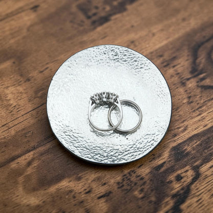 Hammered Pewter Keepsake Dish (Round)